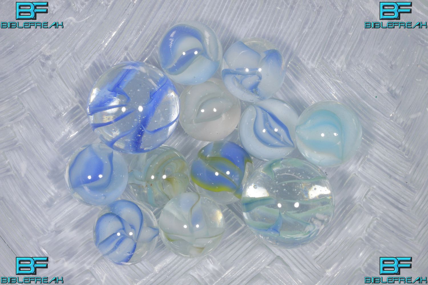 000824 VITRO Hybrid Cat Eye, Mfg 1960&#39;s-1980&#39;s NM to MINT 8.9-9.0 5/8&quot; - 7/8&quot; +/-​ Assorted Group