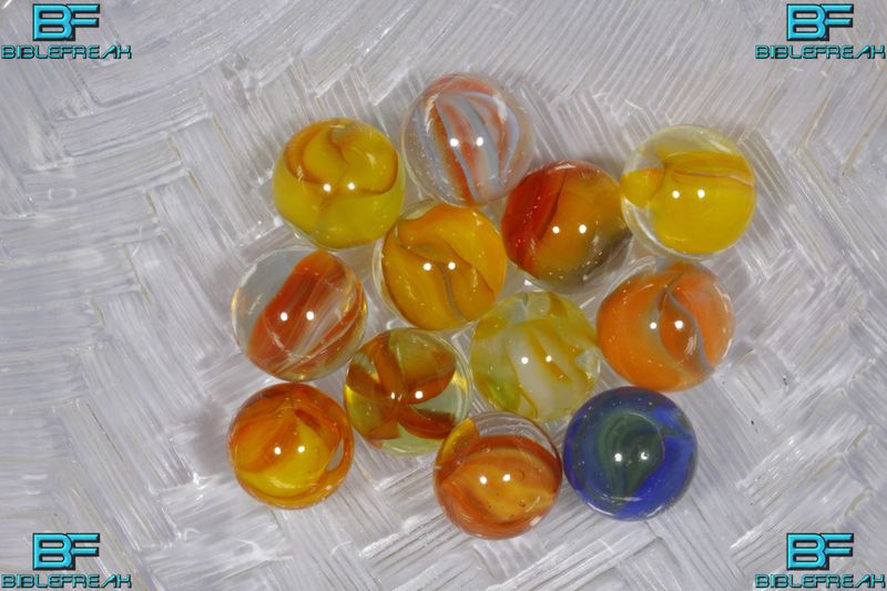 000828 VITRO Hybrid Cat Eye, Mfg 1960's-1980's NM to MINT 8.9-9.0 5/8" +/-​ Assorted Group