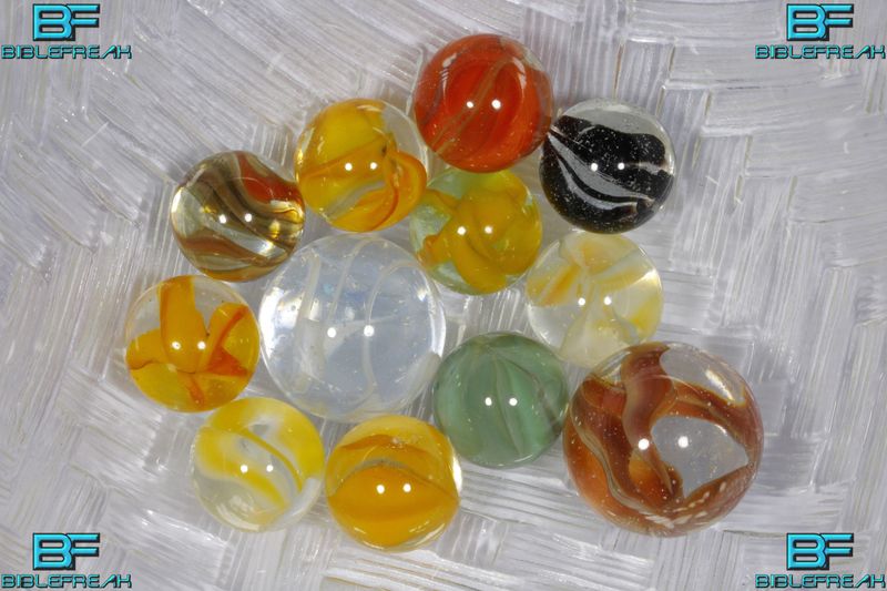 000830 VITRO Hybrid Cat Eye, Mfg 1960's-1980's NM to MINT 8.9-9.0 5/8"-7/8" +/-​ Assorted Group