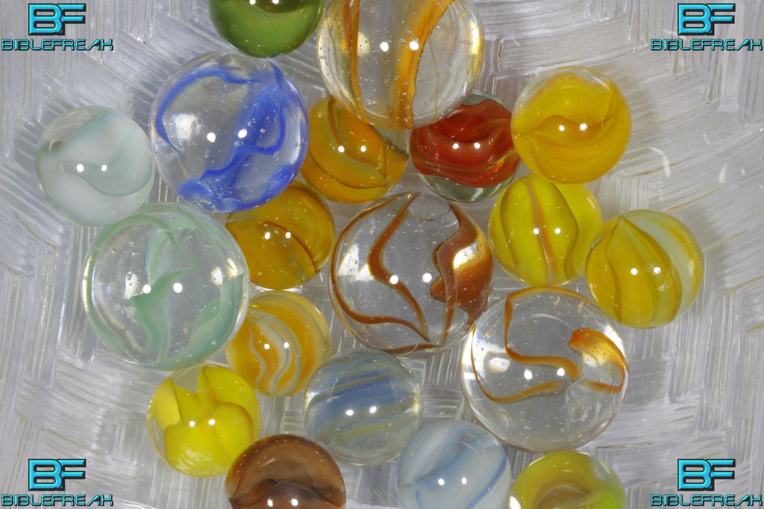 000835 VITRO Hybrid Cat Eye, Mfg 1960&#39;s-1980&#39;s NM to MINT 8.9-9.0 5/8&quot;-7/8&quot; +/-​ Assorted Group