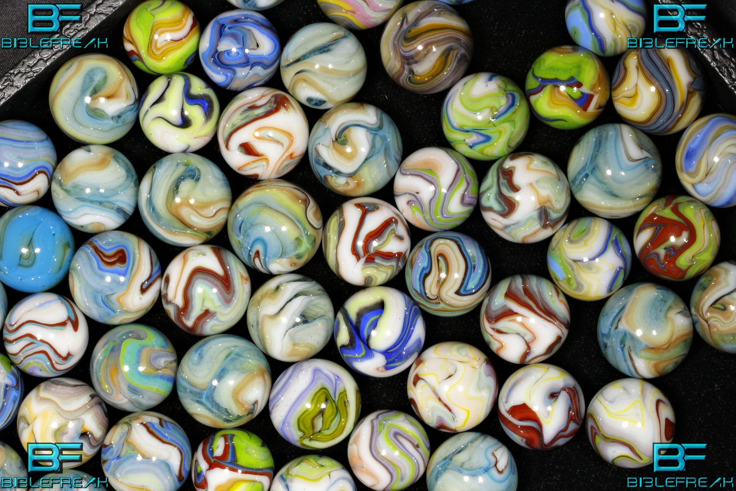 Random Grab One (1) – 2010 JOKER ORBIT Run – NEAR MINT to MINT 8.9- 9.0 3/4" +/-