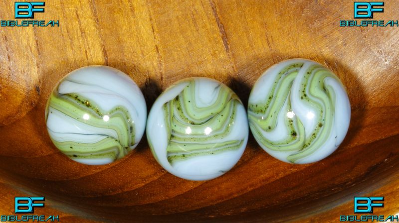 003774 THREE (2) JABO 2010 DAVE's MAMIE VETERANS RUN MINT 9.0 3/4" +/-