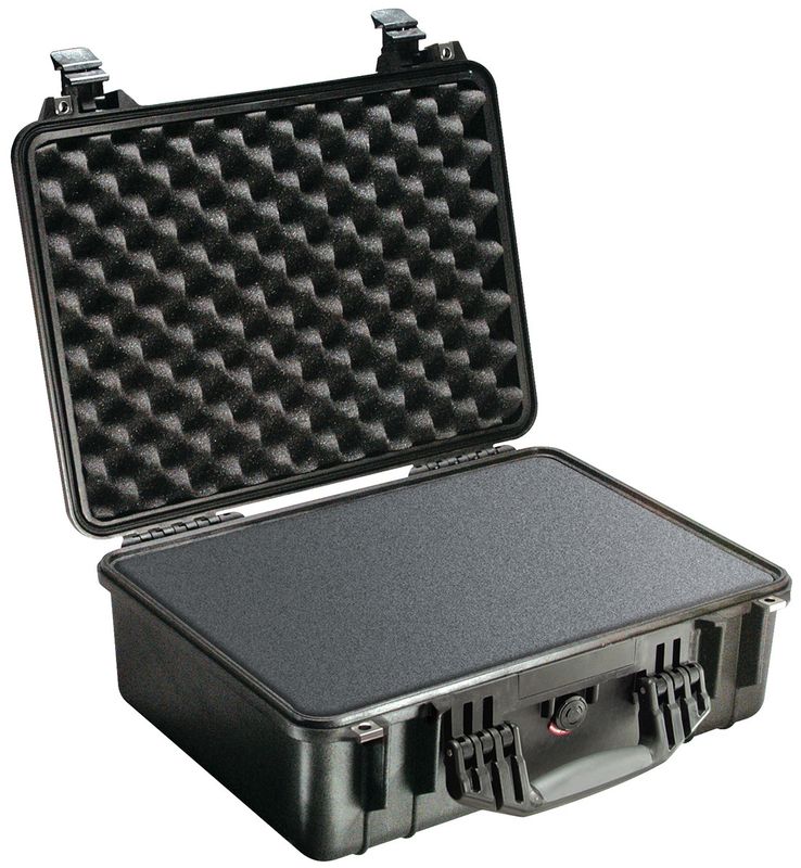 Pelican Products 1520 Medium Case with Foam