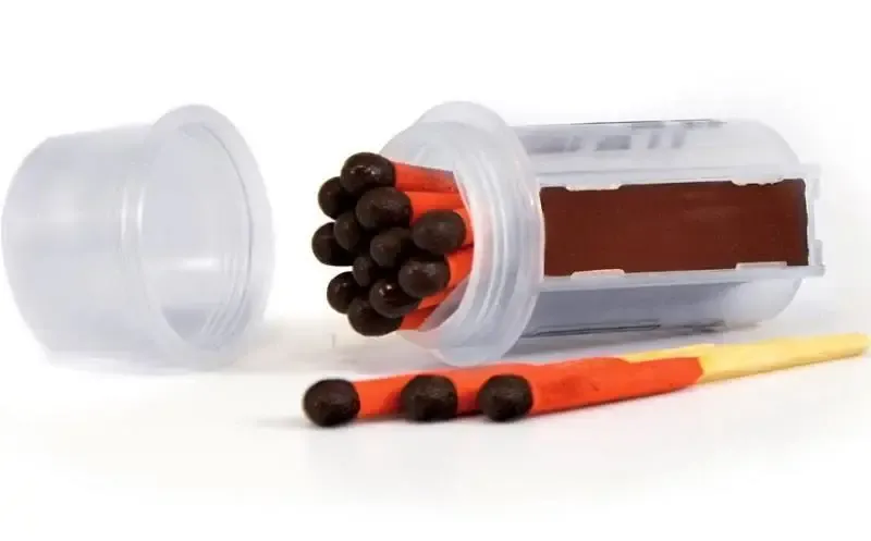 UST Gear Hurricane Survival Matches MT-HSV-Case