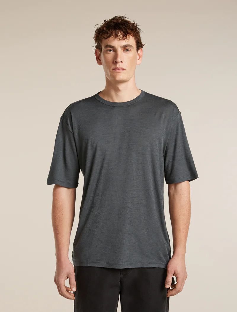 Icebreaker Men's Merino 150 Tech Lite Short Sleeve Relaxed Tee, Size: Small, Colour: Obsidian