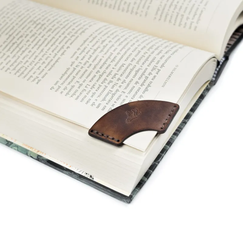 Kit 2 Brown Leather Bookmark