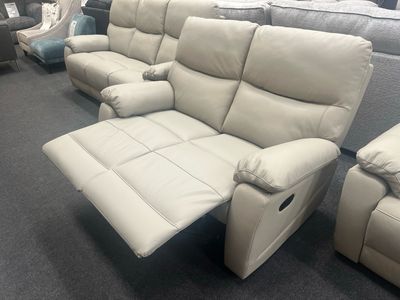 Vantage Manual Reclining 2 Seater Sofa In Putty Leather