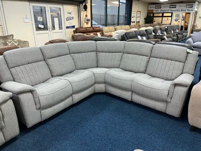 The Lloyd Power Reclining Range