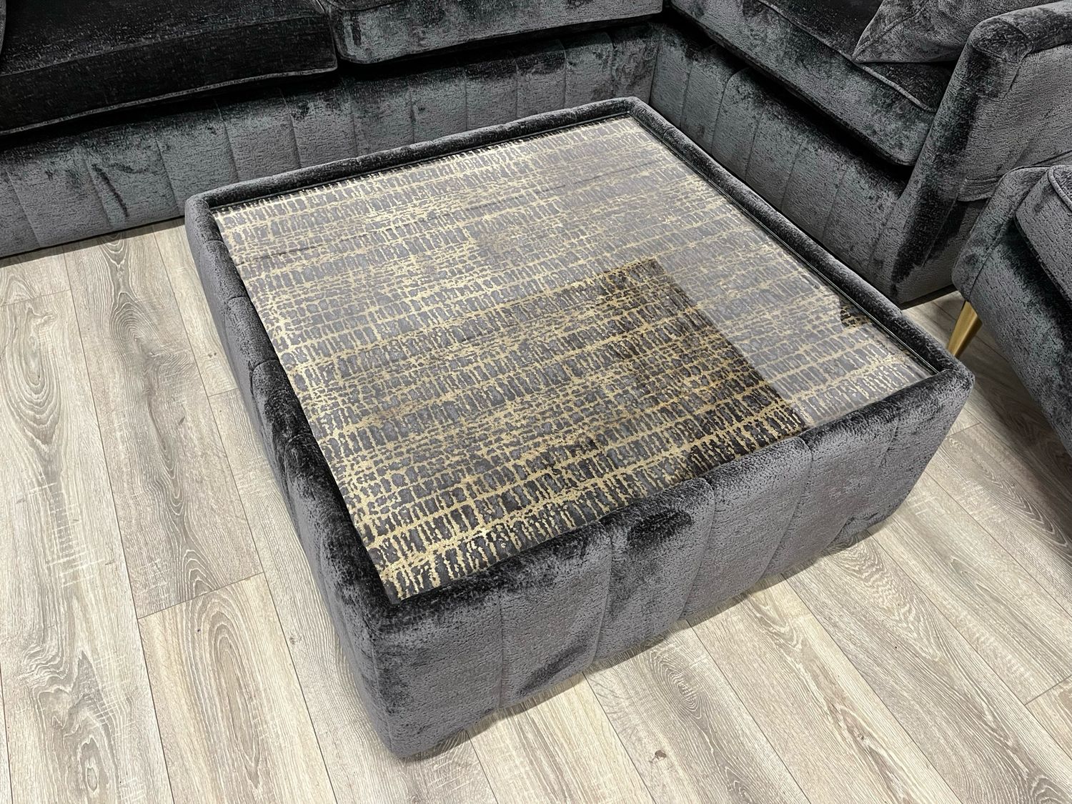 Famous Store Alicia Footstool/Table