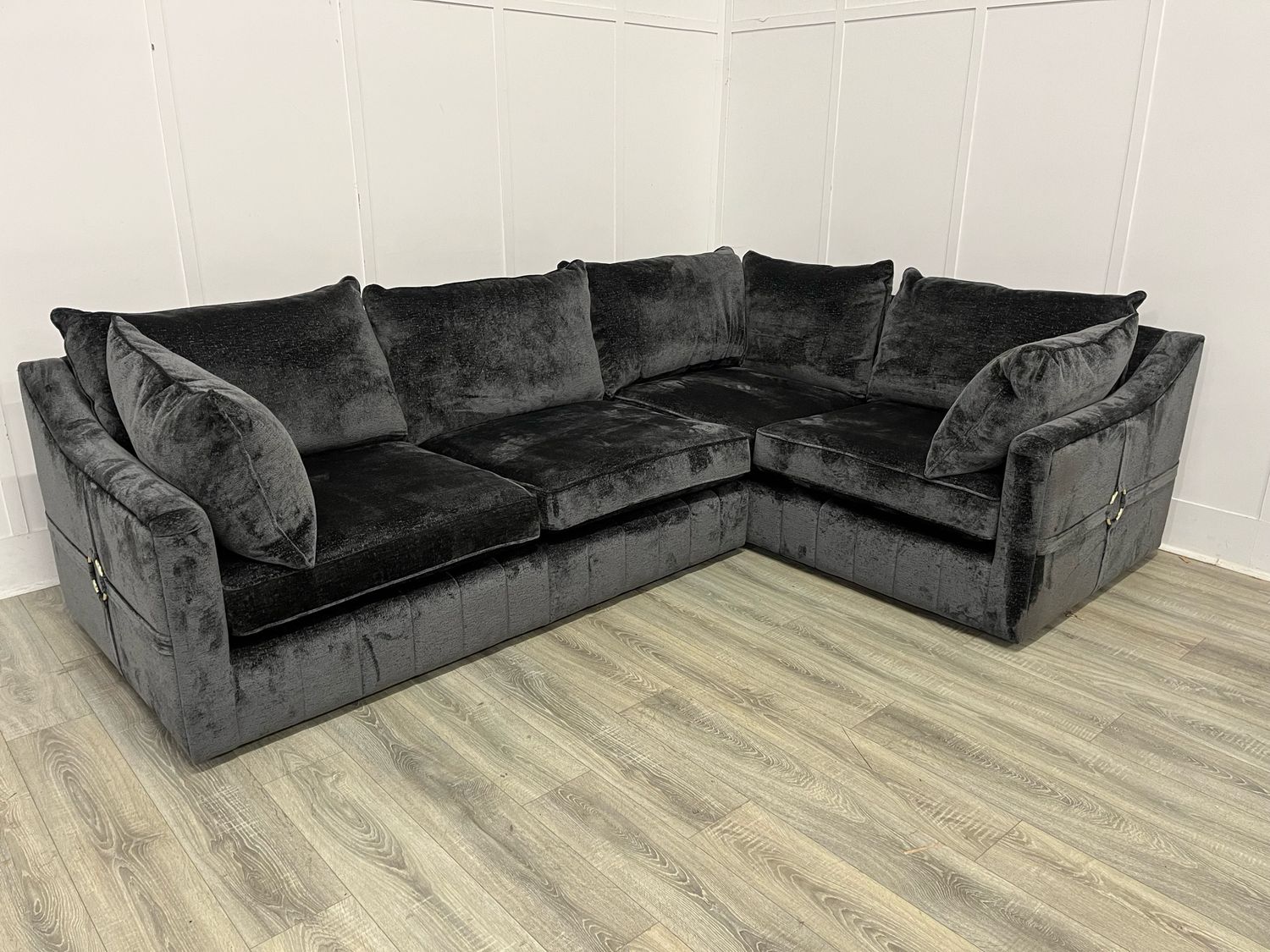 Famous Store Oliver RHF Corner Sofa In Charcoal Fabric
