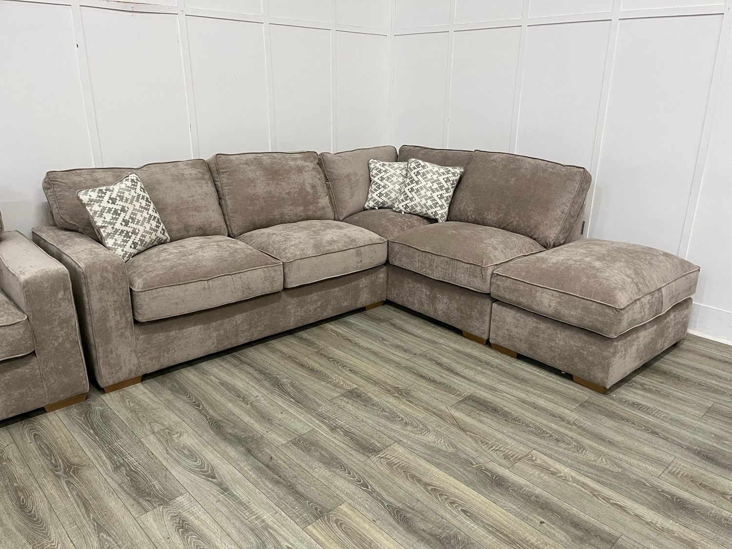 Chicago RHF Corner Sofa In Mink Fabric