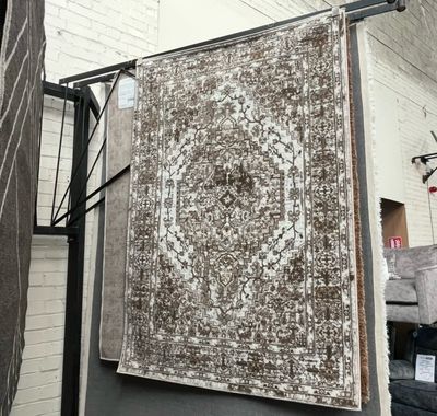 Traditional Patterned Rug 170cm x 120cm (104)