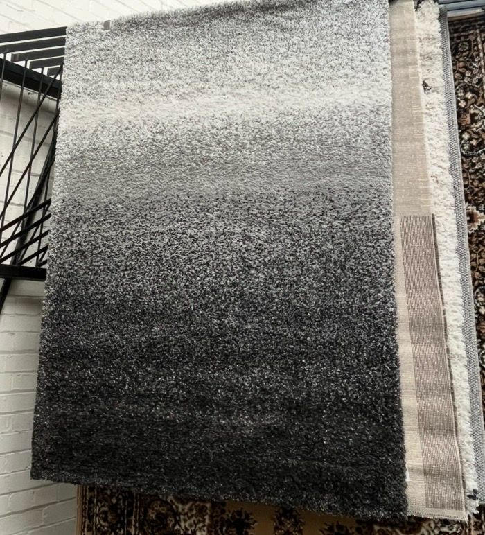 Black & White Rug 170cm X 120cm (132)