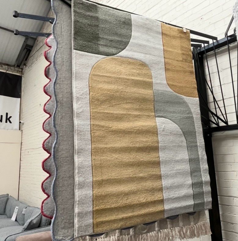 Multicoloured Rug 170cm X 120cm (133)