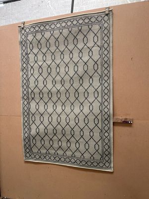 Grey Patterned Rug 180cm X 120cm (139)