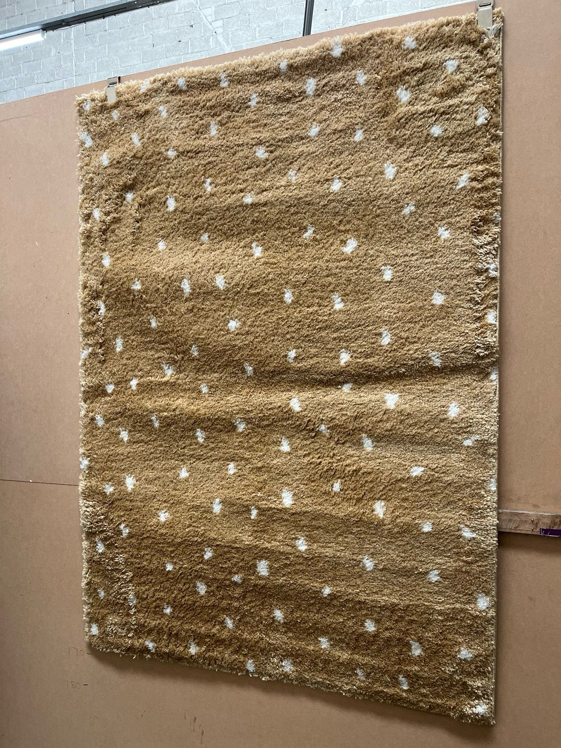 Gold Patterned Rug 170cm X 120cm (143)