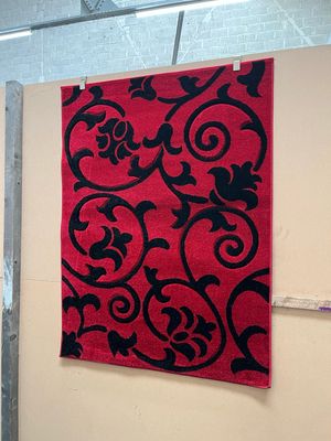 Red & Black Floral Patterned Rug 160cm X 120cm (165)