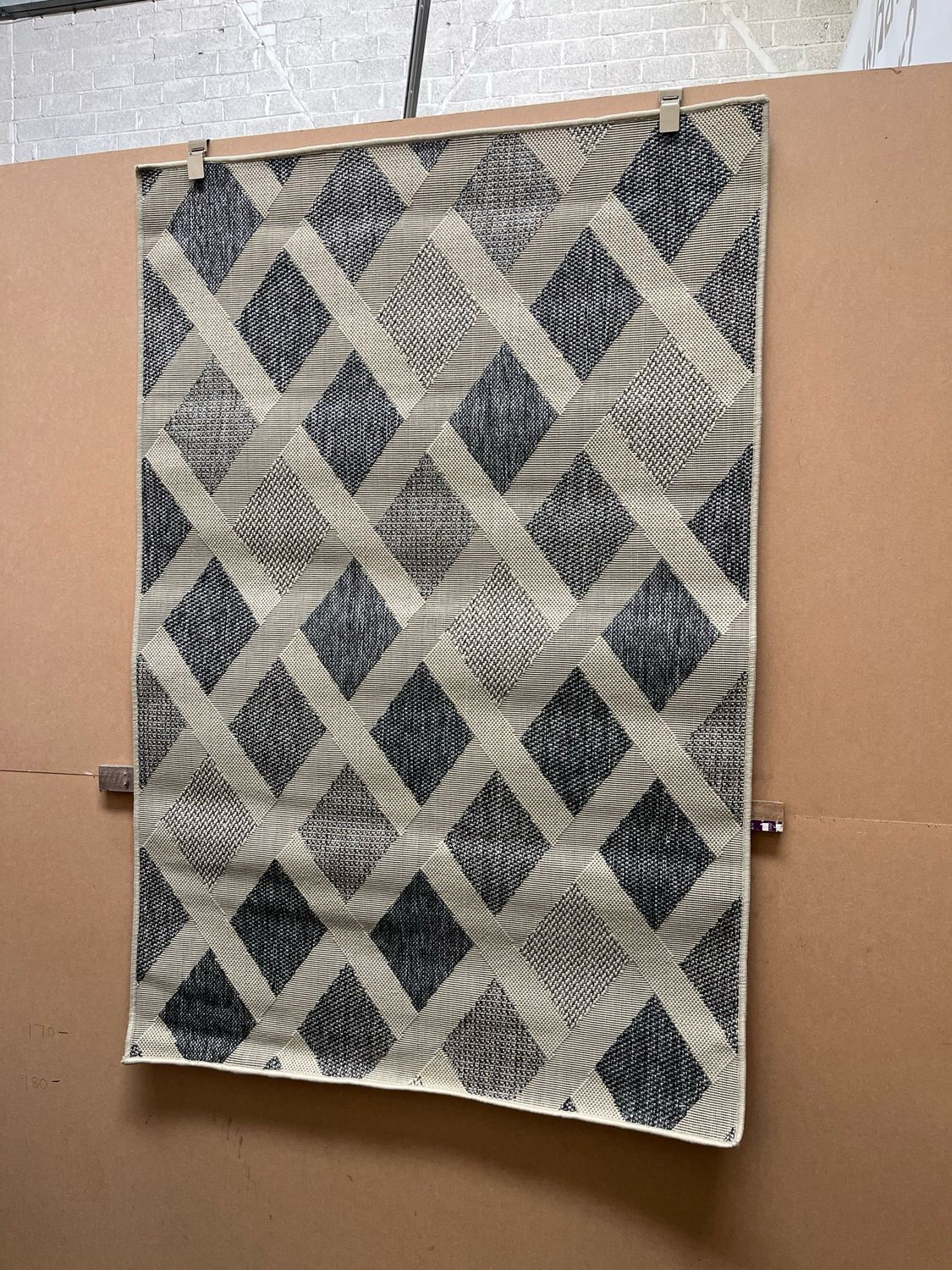 Grey Diamond Patterned Rug 170cm X 120xm (183)