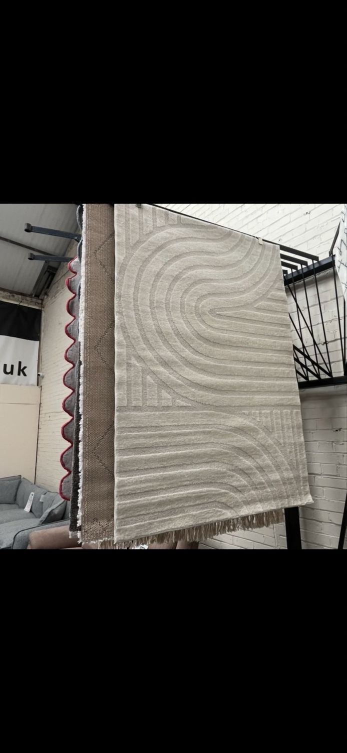 Beige Patterned Rug 170cm X 120cm (189)