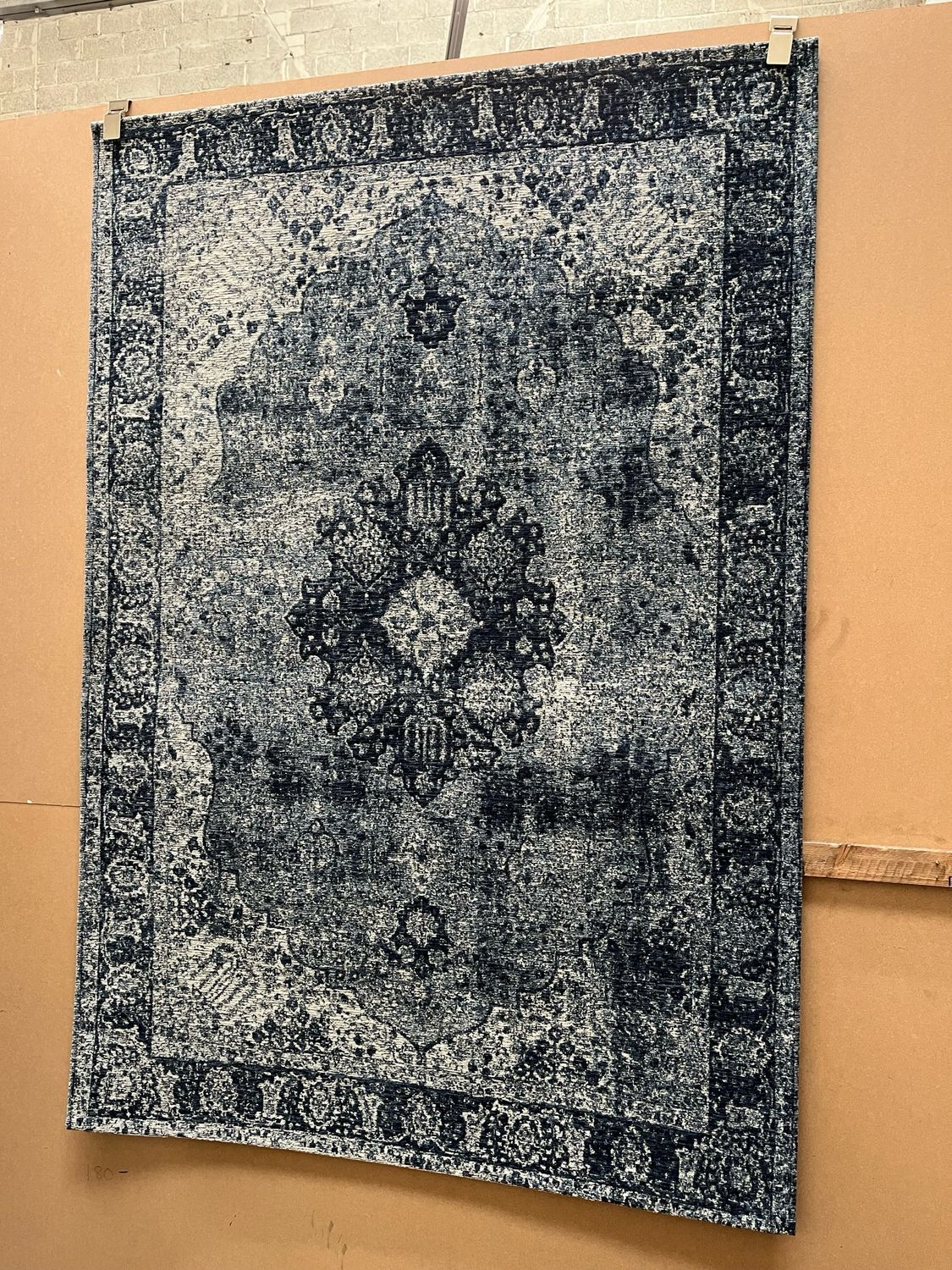 Grey Patterned Rug 170cm X 120cm (240)
