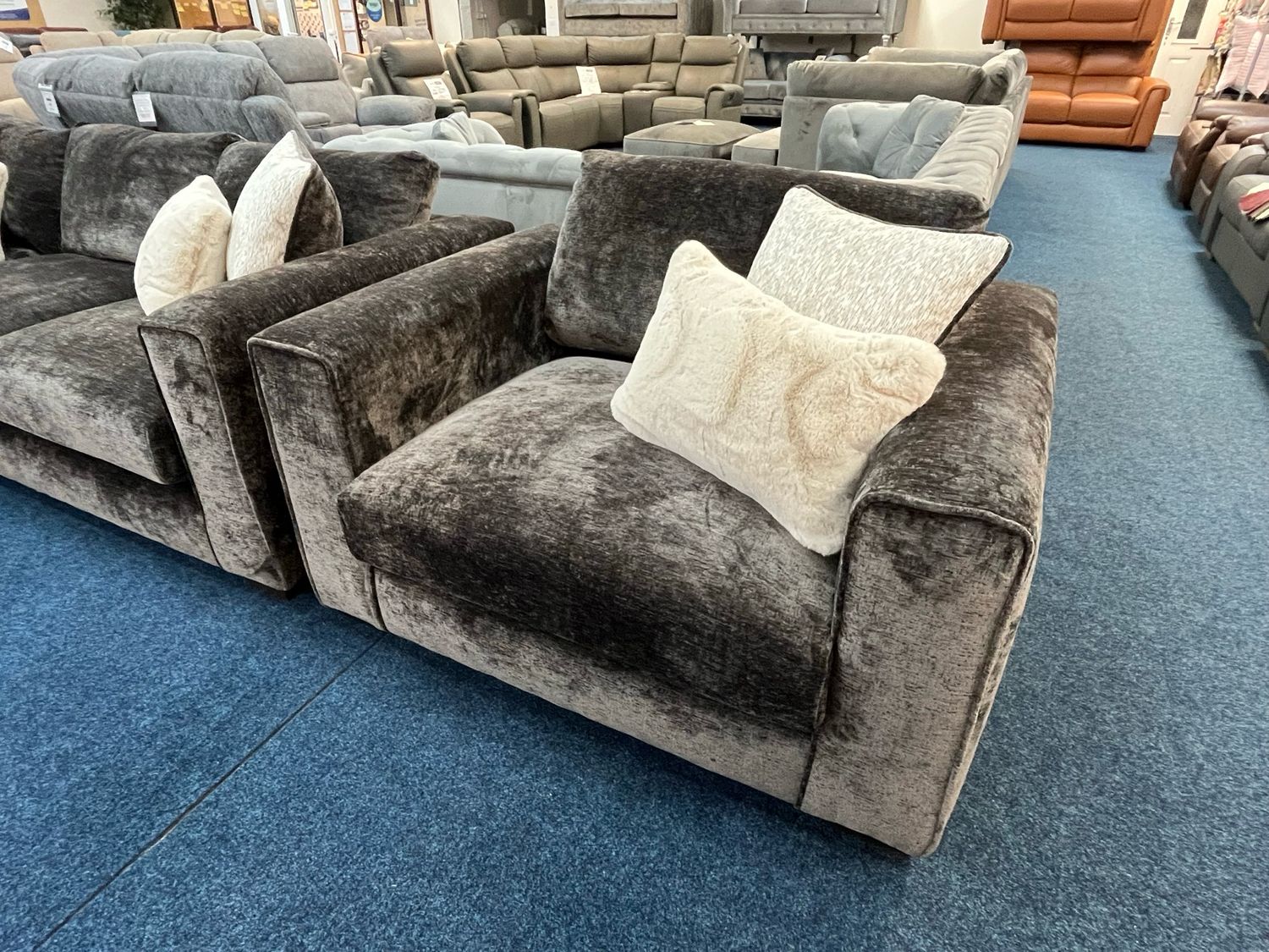 Adisa Love Armchair Cacao Fabric