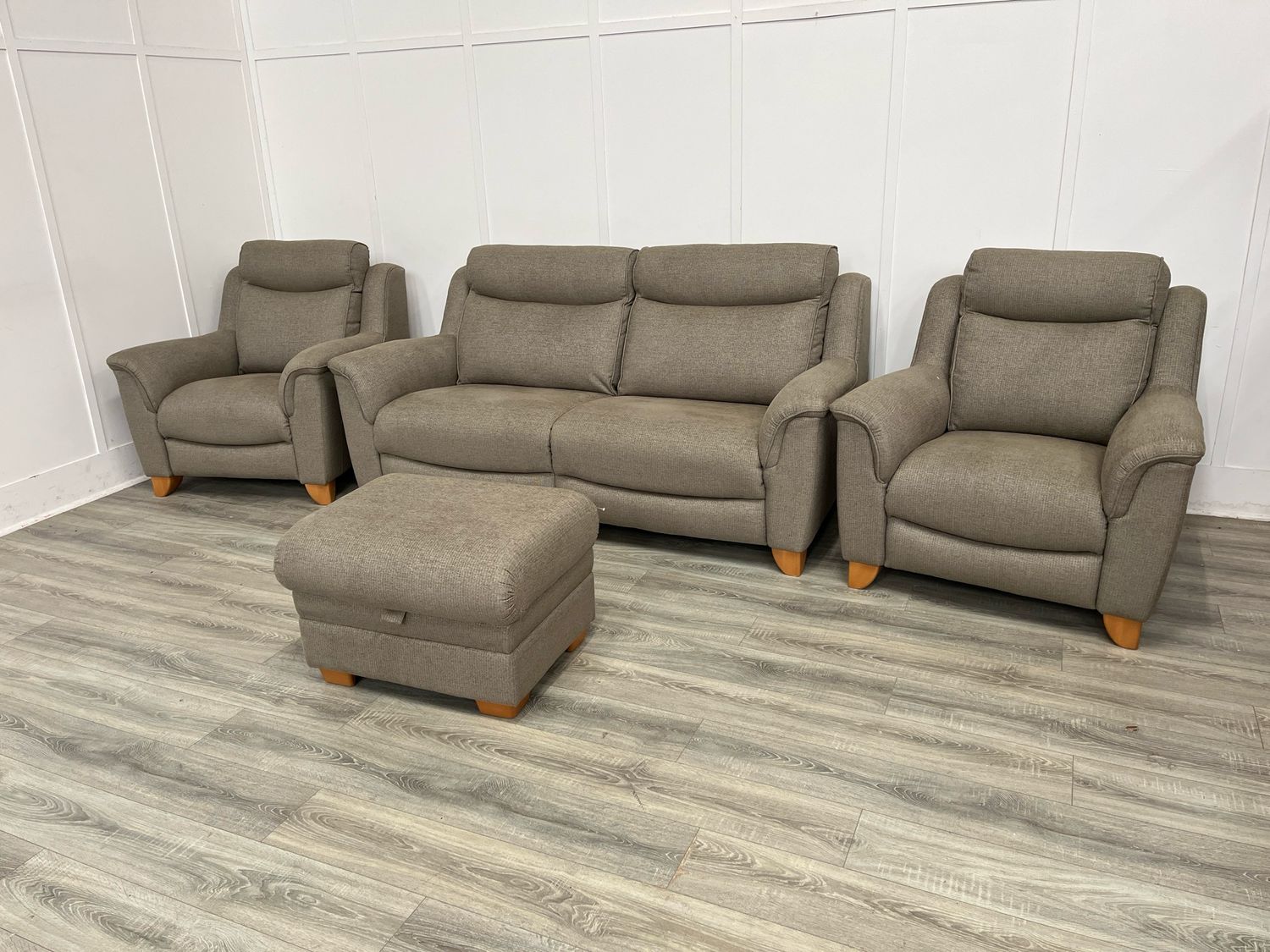 Parker Knoll Manhattan Large 2 Seat Sofa & 2 Armchairs & Storage Stool In Green Fabric