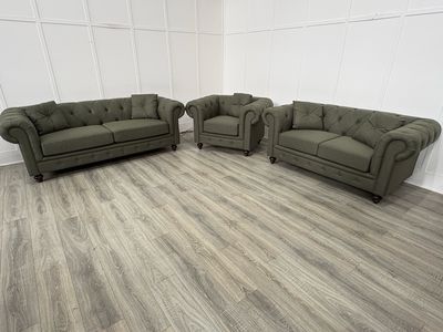 The Chesterfield Range