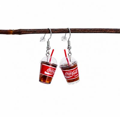Auskarai „Coca Colos puodeliai“