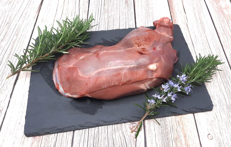 Rehschulter mit Knochen