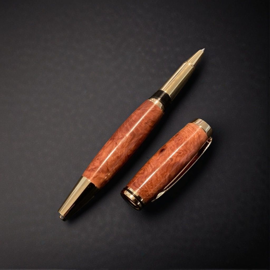 Rollerballstift aus Amboniamaserholz Rollerballstift aus Amboniamaserholz