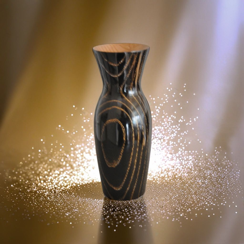 Eschenholzvase