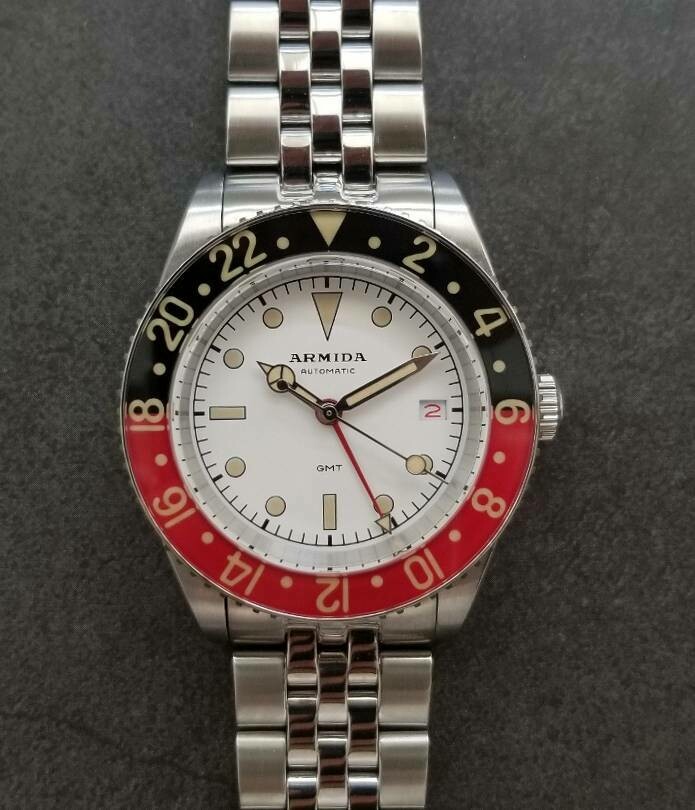 Armida A9 GMT  white black/red bezel