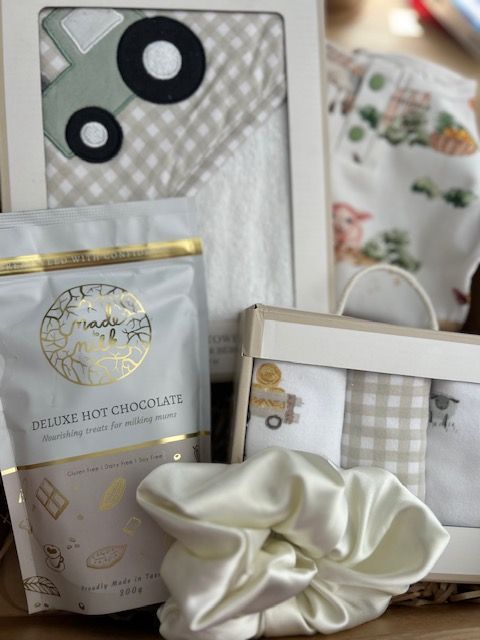 Deluxe Baby Hamper