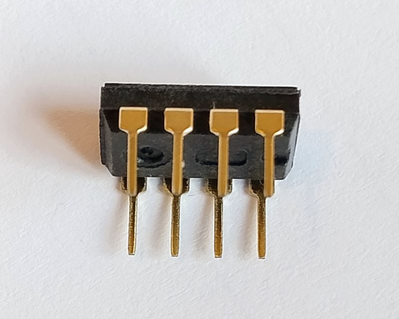 DIP switch 4-position, low-profile, for PCB mounting