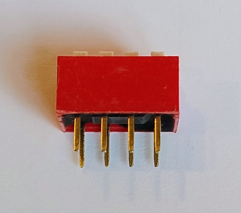 4-position DIP switch, for PCB mounting, red