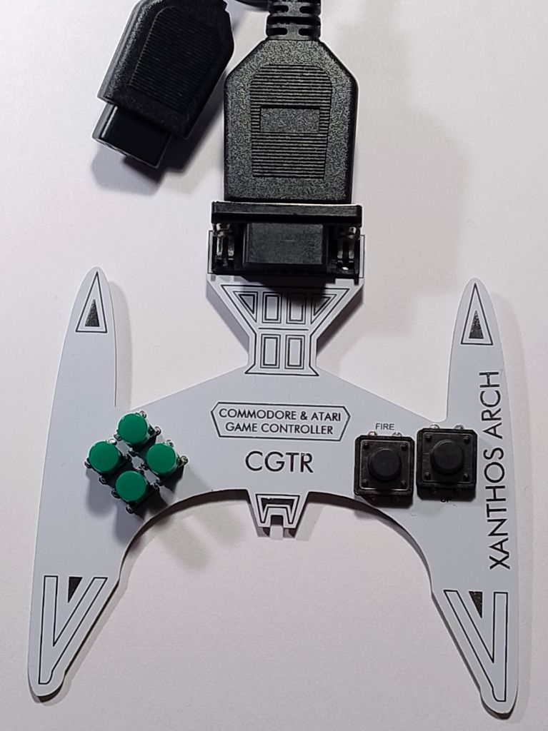 Nowy, designerski joystick retro. Do Commodore, Atari i ZX Spectrum