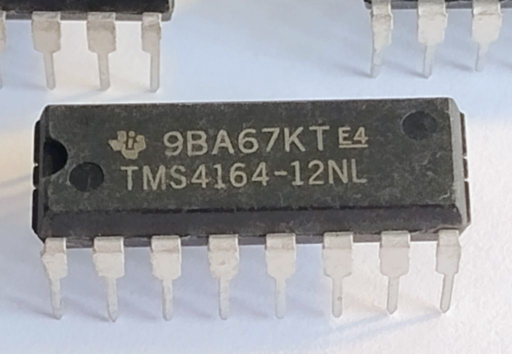 Pamięć DRAM TMS 4164-12 m.in. do ZX Spectrum
