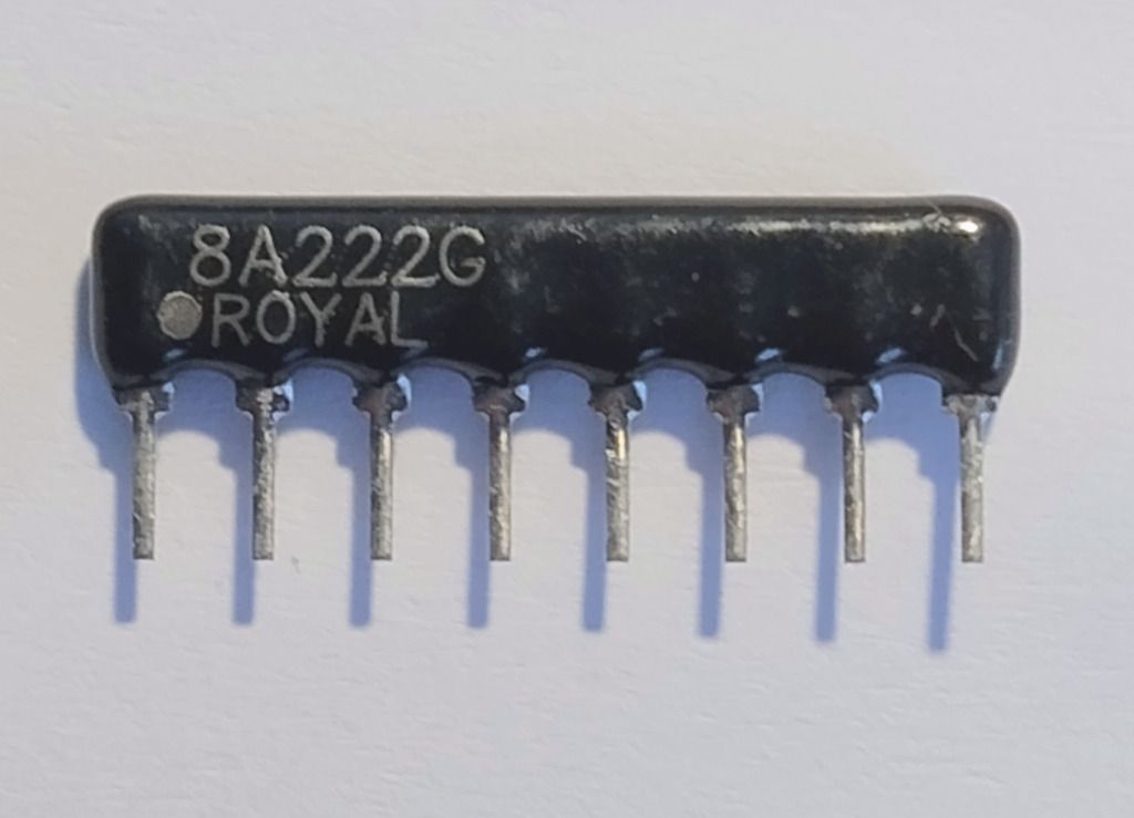 Drabinka rezystorowa ROYALOHM, 7 x 2,2k (8 pin)