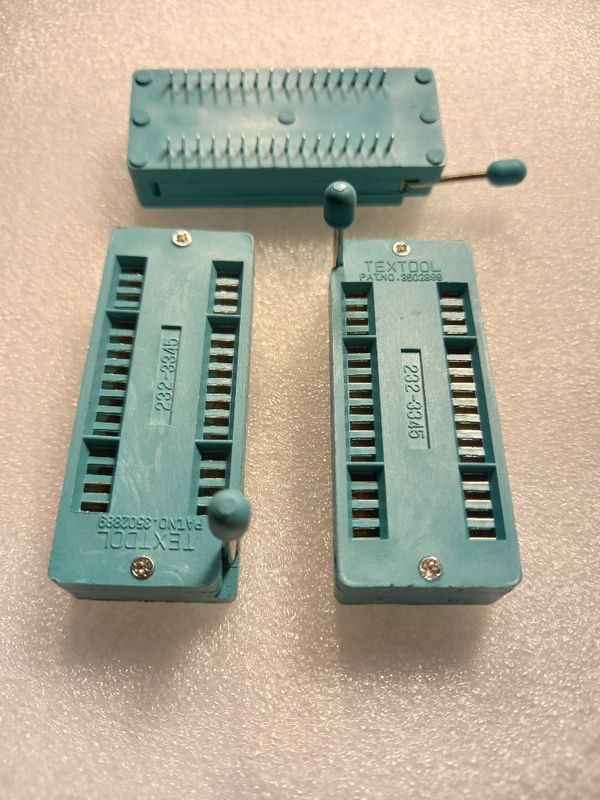 Podstawka ZIF (zero insertion force) 32 pin