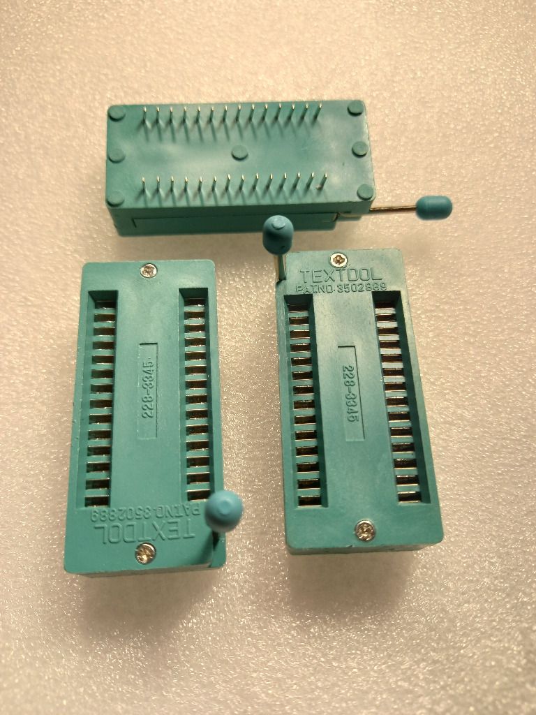 Podstawka ZIF (zero insertion force) 28 pin