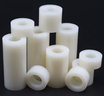 Tulejka dystansowa nylonowa, wysokość 8mm, 20 sztuk
