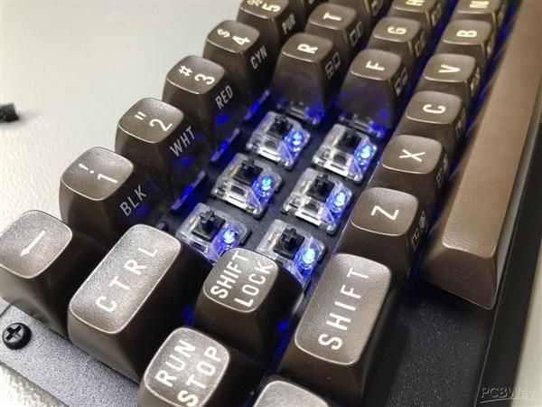 Płytka PCB klawiatury mechanicznej do Commodore 64