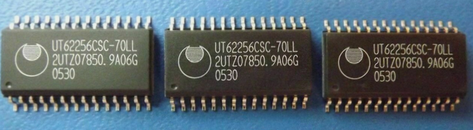 Pamięć static RAM UT62256CSC-70LL, obudowa SOP 28, organizacja 32k x 8