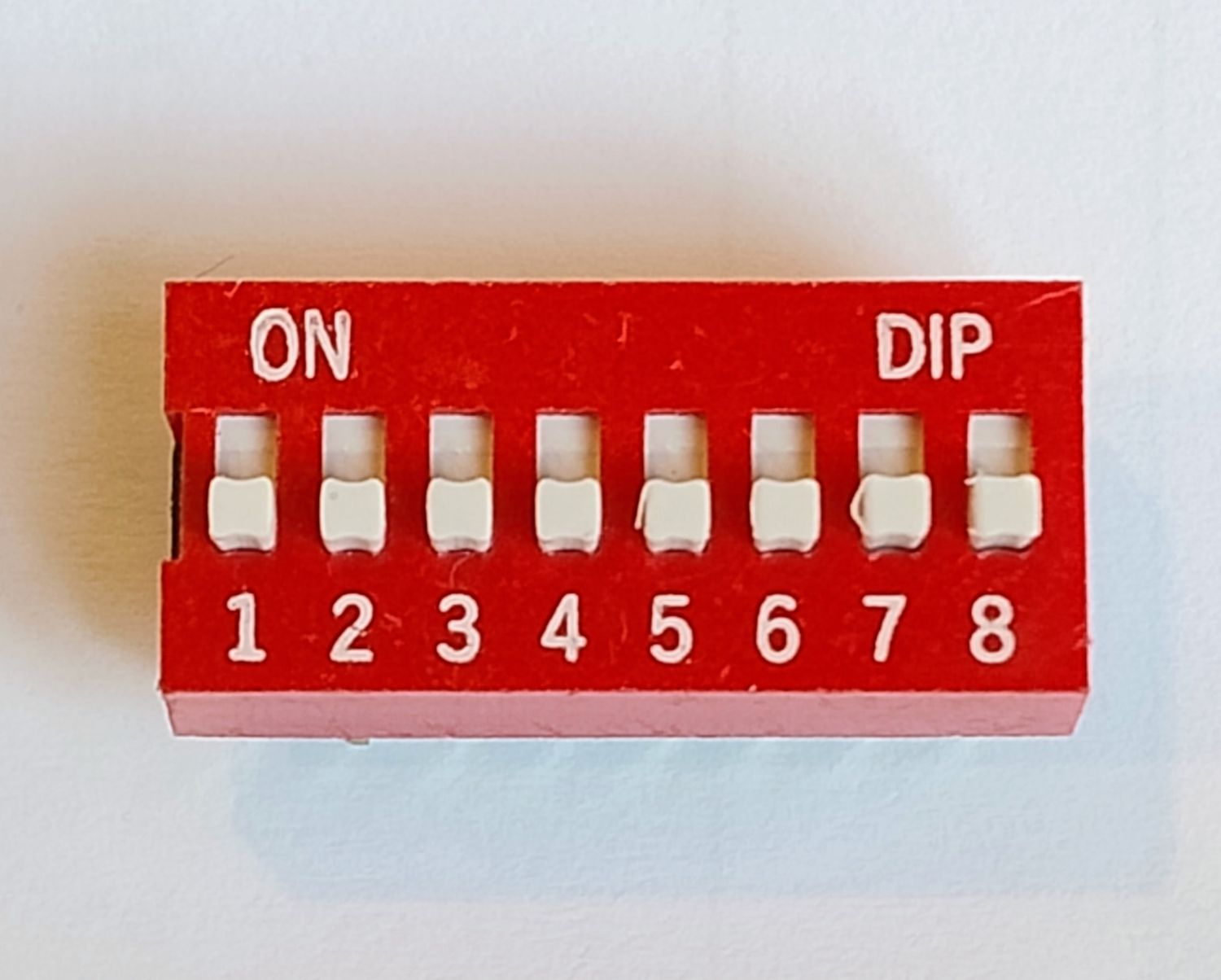 DIP switch 8 pozycyjny, do druku, czerwony