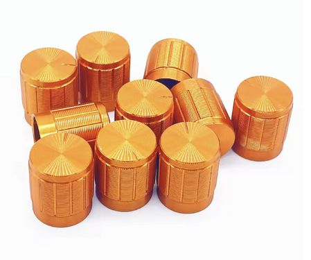 Pokrętło aluminiowe złote, średnica 15mm, wysokość 17mm