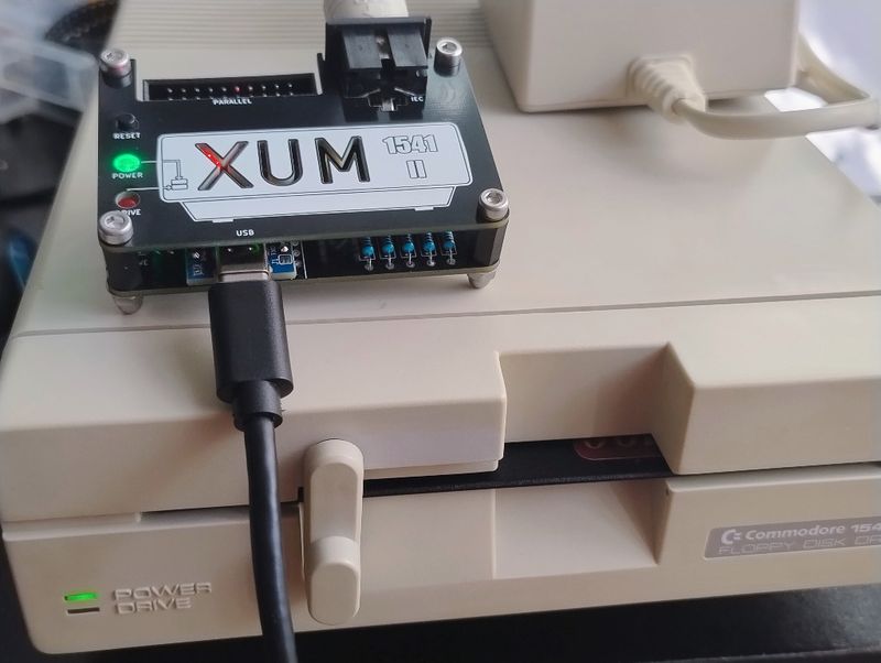 Adapter XUM 1541 - II, interface for Commodore 1541 disk drive