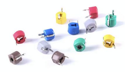 Capacitive Trimmer 6.8 - 50pF, brown color