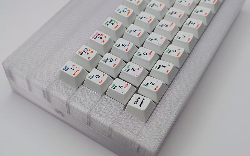 Case for Harlequin 128 with mechanical keyboard