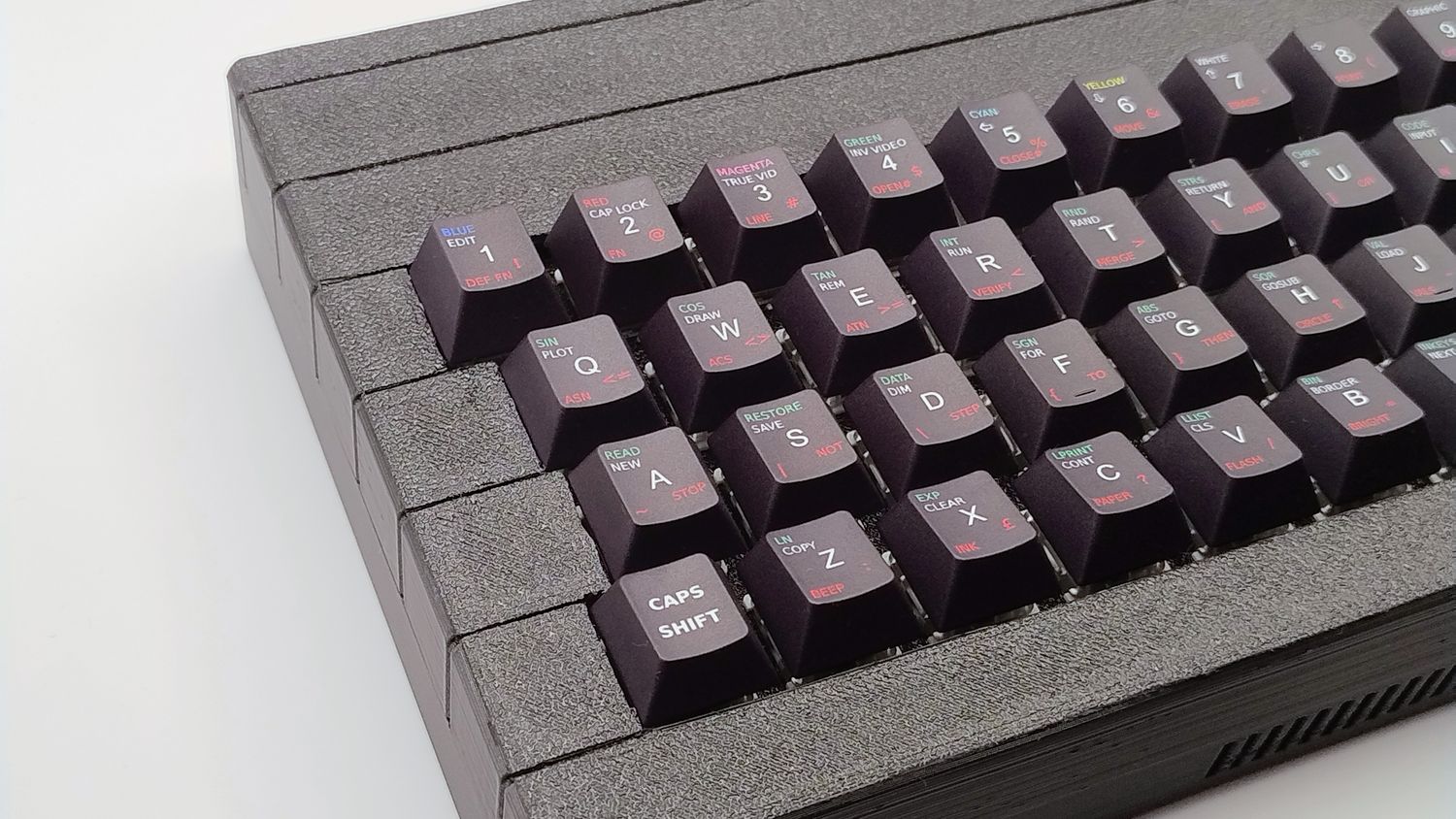 Case dedicated to the ZX Spectrum clone, Harlequin 128