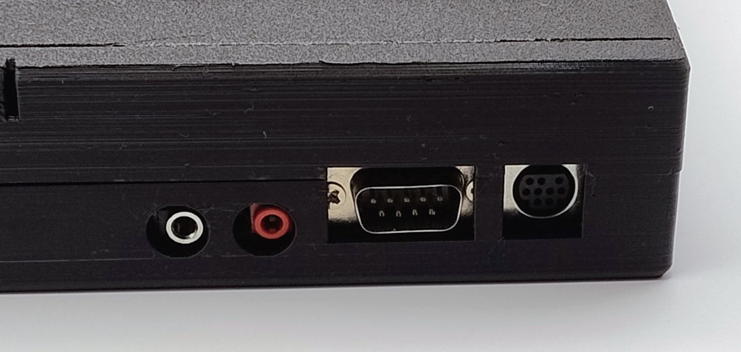 Case dedicated to the ZX Spectrum clone, including Harlequin 128